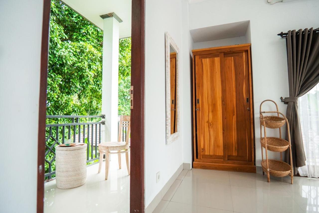 Griya Telaga Jumpung Apartment Ubud  Exterior photo